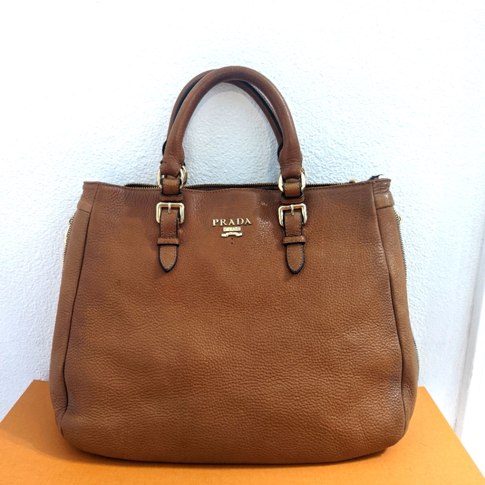 Leather purse